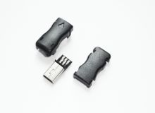 Набор деталей для сборки разъема вилка (штекер, male) mini-USB в корпусе: 5 контактов, пайка на кабель.
